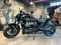 Triumph Rocket 3 R STORM